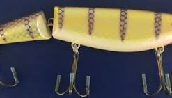 MUSKY ARMOR Hard Baits MUSKY ARMOUR KRISCO JR SHALLOW DIVER -C=1'-2' T=4'-6'