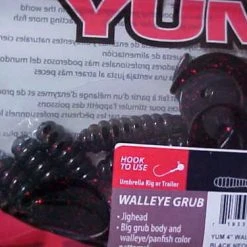 Yum YWGR427-SB Walleye Curltail Grub Soft Baits